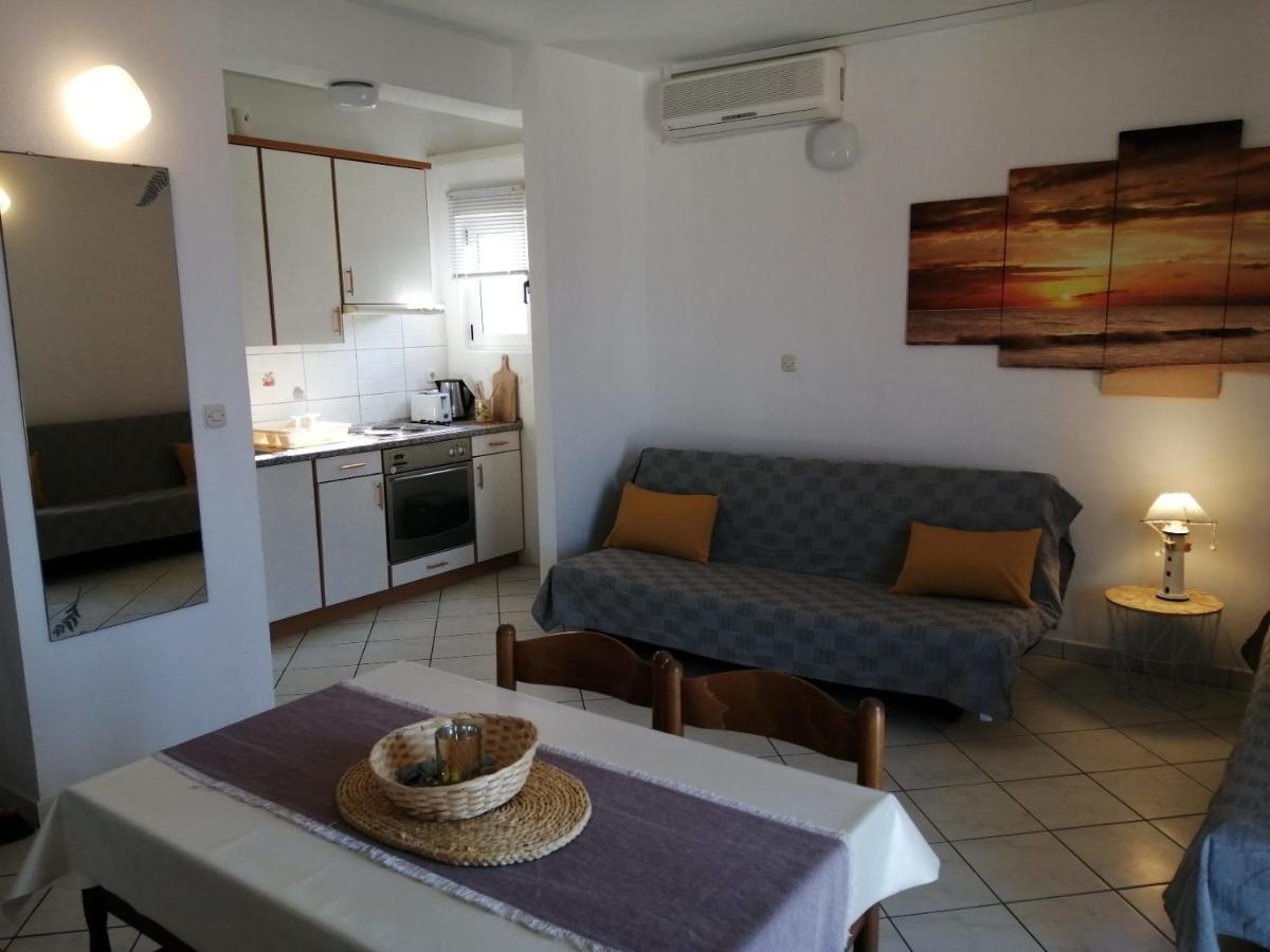 Apartments Ria Baška Voda Buitenkant foto