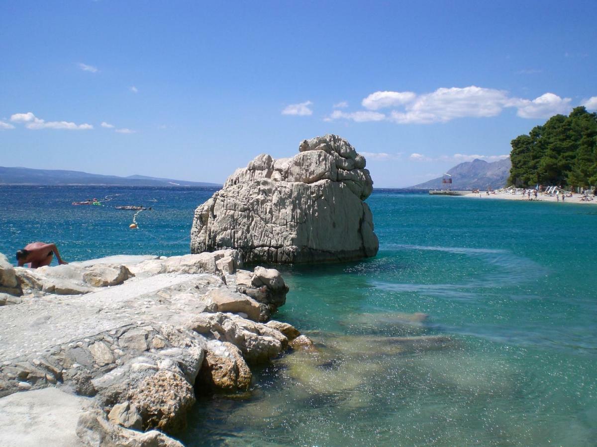 Apartments Ria Baška Voda Buitenkant foto