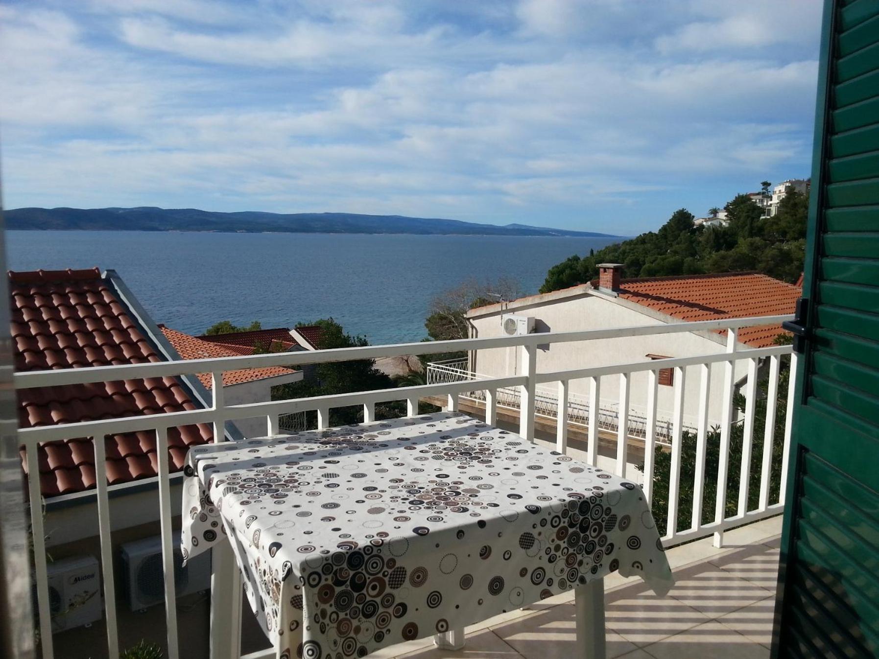 Apartments Ria Baška Voda Buitenkant foto